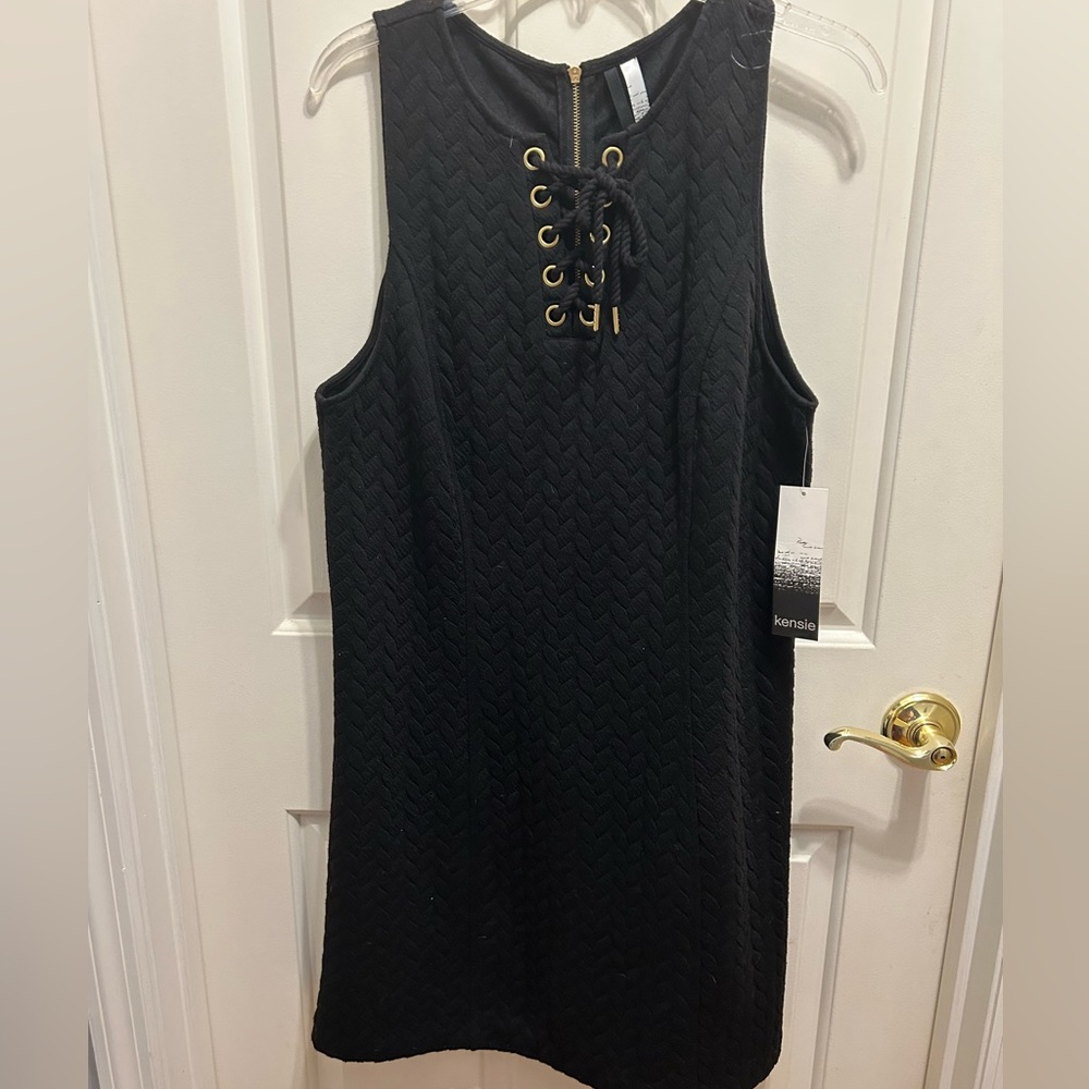 🌸NWT Kenzie Aline Cable Lace-Up Front